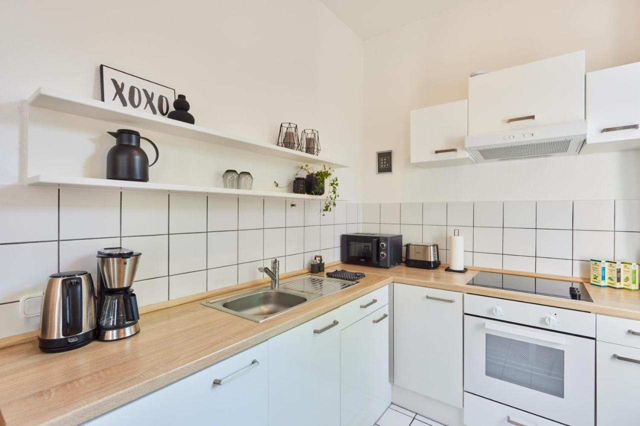 Studio3 Zentral Und Ruhig Mit Parkplatz, 5 Min Z Bali-T Und Gop, Boxspringbett Бад-Эйнхаузен Экстерьер фото