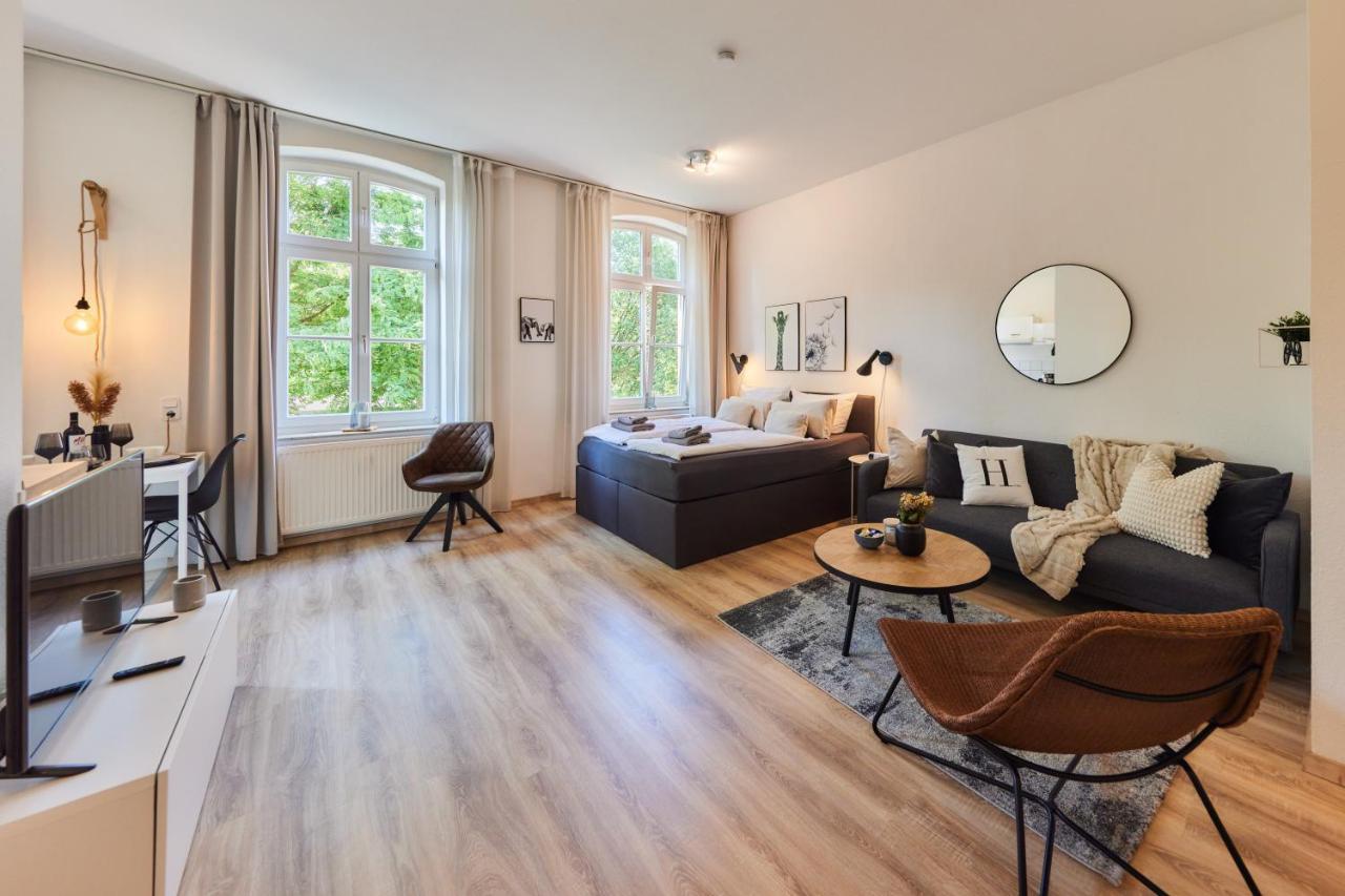Studio3 Zentral Und Ruhig Mit Parkplatz, 5 Min Z Bali-T Und Gop, Boxspringbett Бад-Эйнхаузен Экстерьер фото