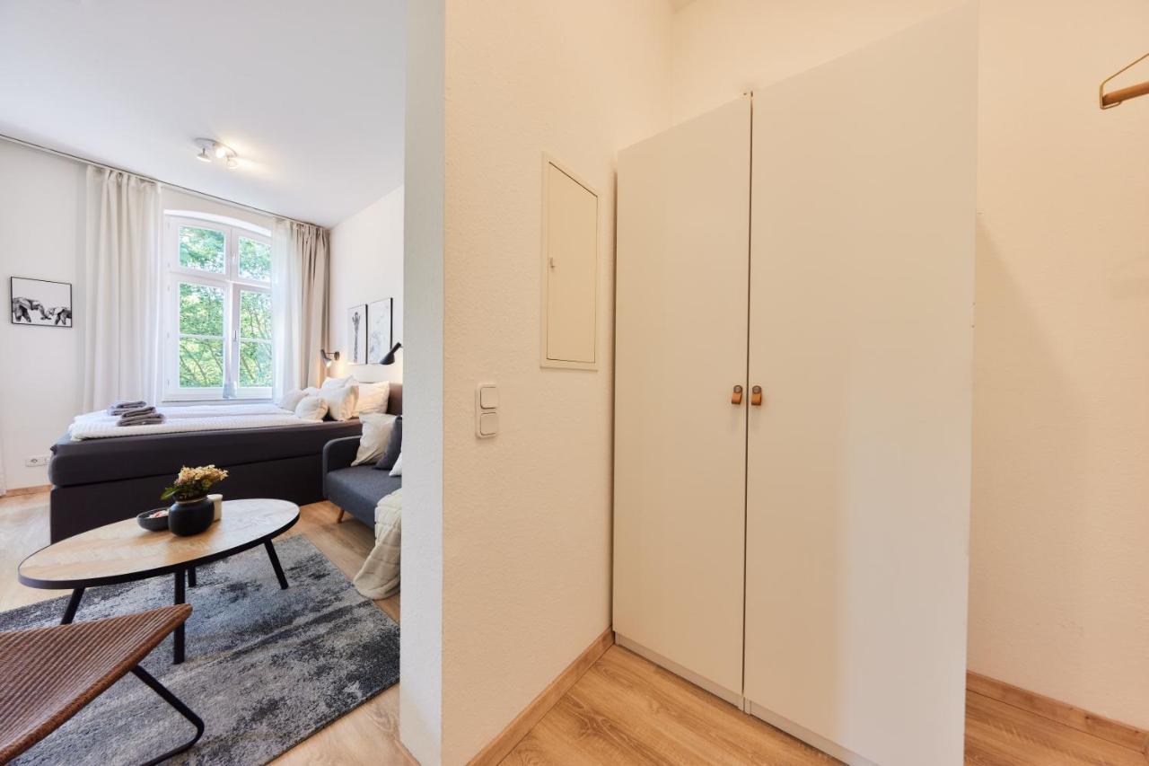 Studio3 Zentral Und Ruhig Mit Parkplatz, 5 Min Z Bali-T Und Gop, Boxspringbett Бад-Эйнхаузен Экстерьер фото